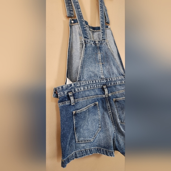 Zara Overalls TRF Blue Denim Womens Shorts Size L With Zipper On The Side - Picture 9 of 16